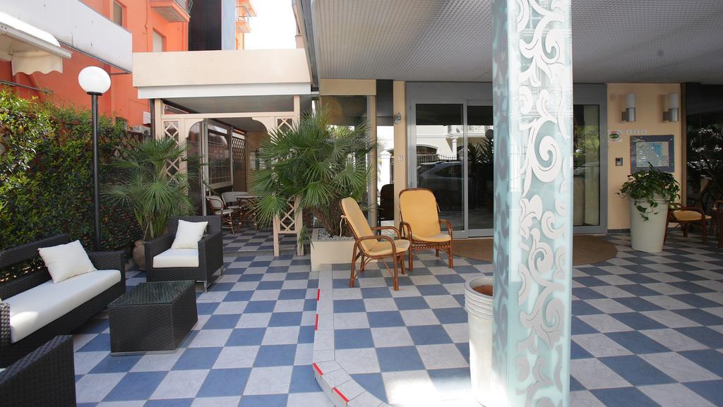 Hotel Venezia ริมินี ภายนอก รูปภาพ