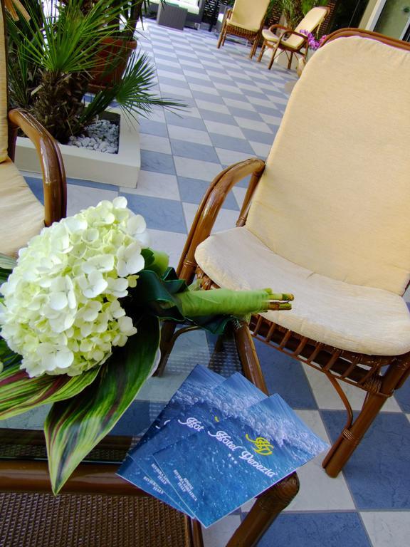 Hotel Venezia ริมินี ภายนอก รูปภาพ